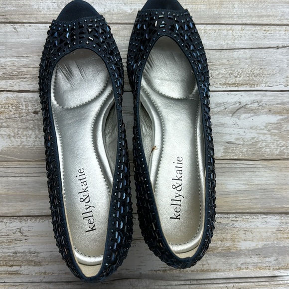 KELLY & Katie Sparkly Pumps - Picture 3 of 6